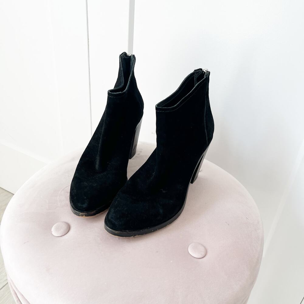 Dolce Vita Black Heeled Suede Ankle Booties Size 6.5